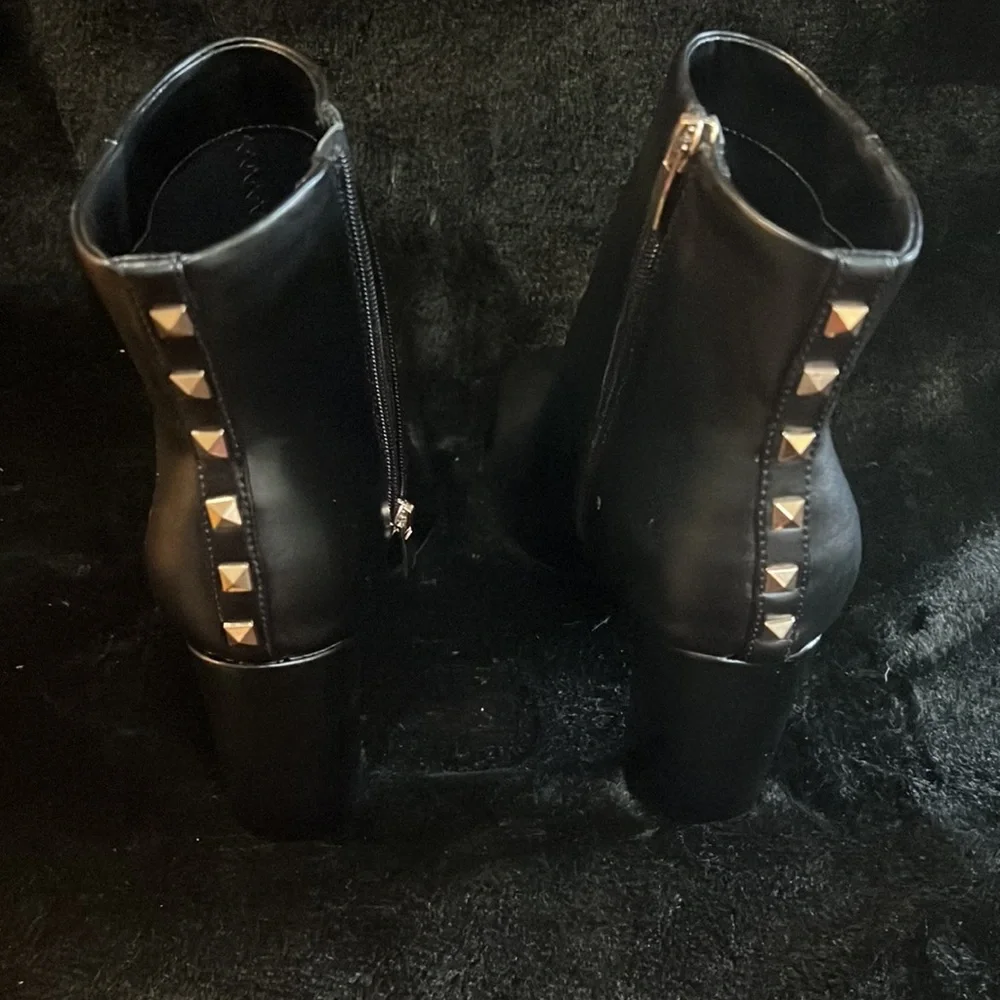 Nine west - Picture 2 of 3